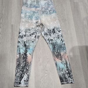 Evolution and Creation Snowy Landscape Leggings